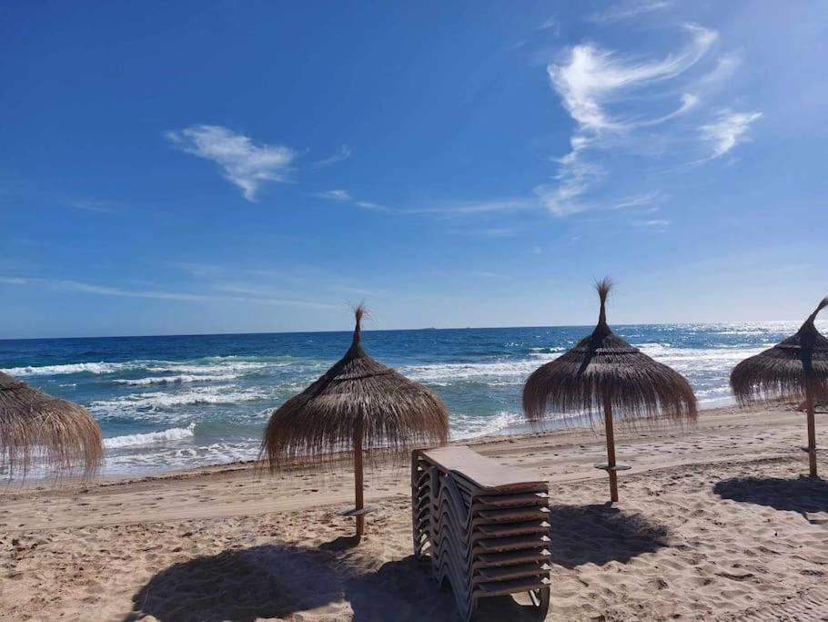 M&G Cozy Studio Apartment -Beachfront,Wifi,Aircon,Fullyequipped La Manga del Mar Menor Luaran gambar