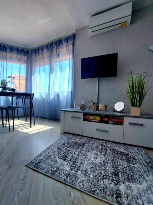 M&G Cozy Studio Apartment -Beachfront,Wifi,Aircon,Fullyequipped La Manga del Mar Menor Luaran gambar