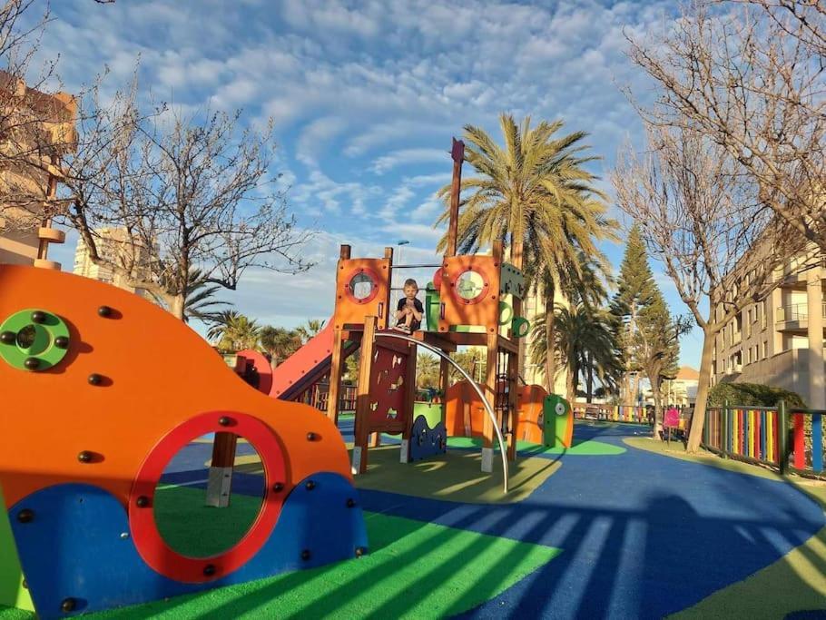 M&G Cozy Studio Apartment -Beachfront,Wifi,Aircon,Fullyequipped La Manga del Mar Menor Luaran gambar