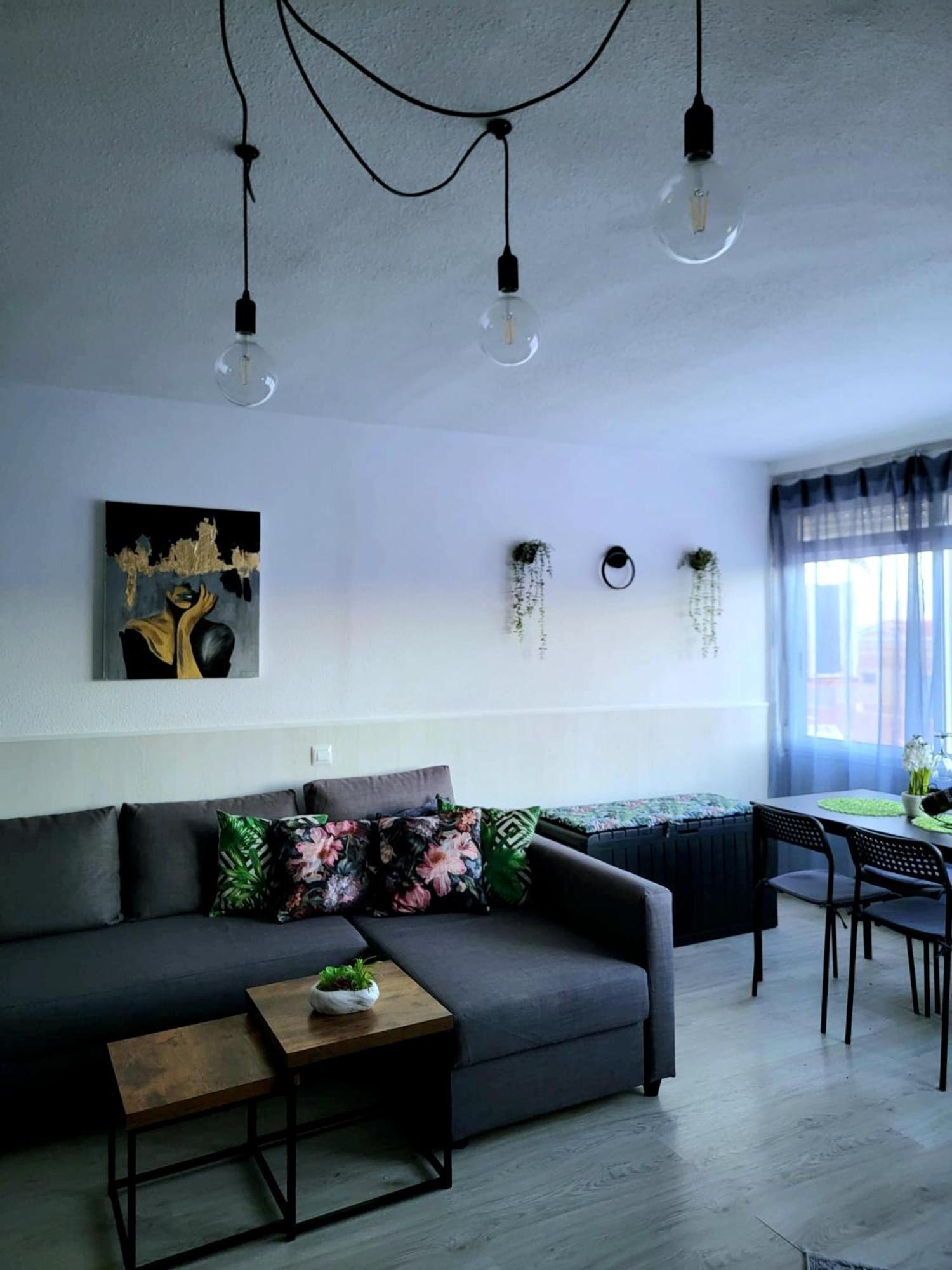 M&G Cozy Studio Apartment -Beachfront,Wifi,Aircon,Fullyequipped La Manga del Mar Menor Luaran gambar